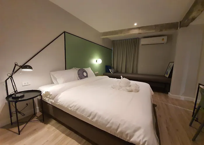 فندق مبيت وإفطار Roompini 3*
